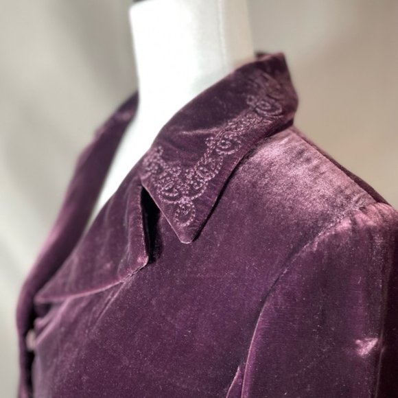 Super Soft Velvet Victorian Rayon Silk Embroidered Collar and Cuffs - Tahari -4 - Picture 10 of 10